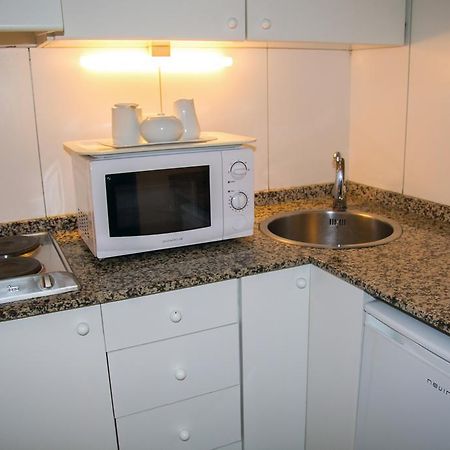 Apartamentos Descartes Barcelona Pokoj fotografie