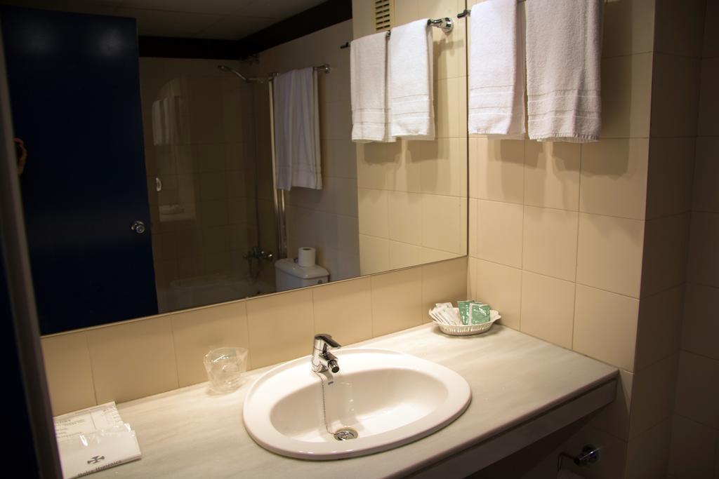 Apartamentos Descartes Barcelona Exteriér fotografie