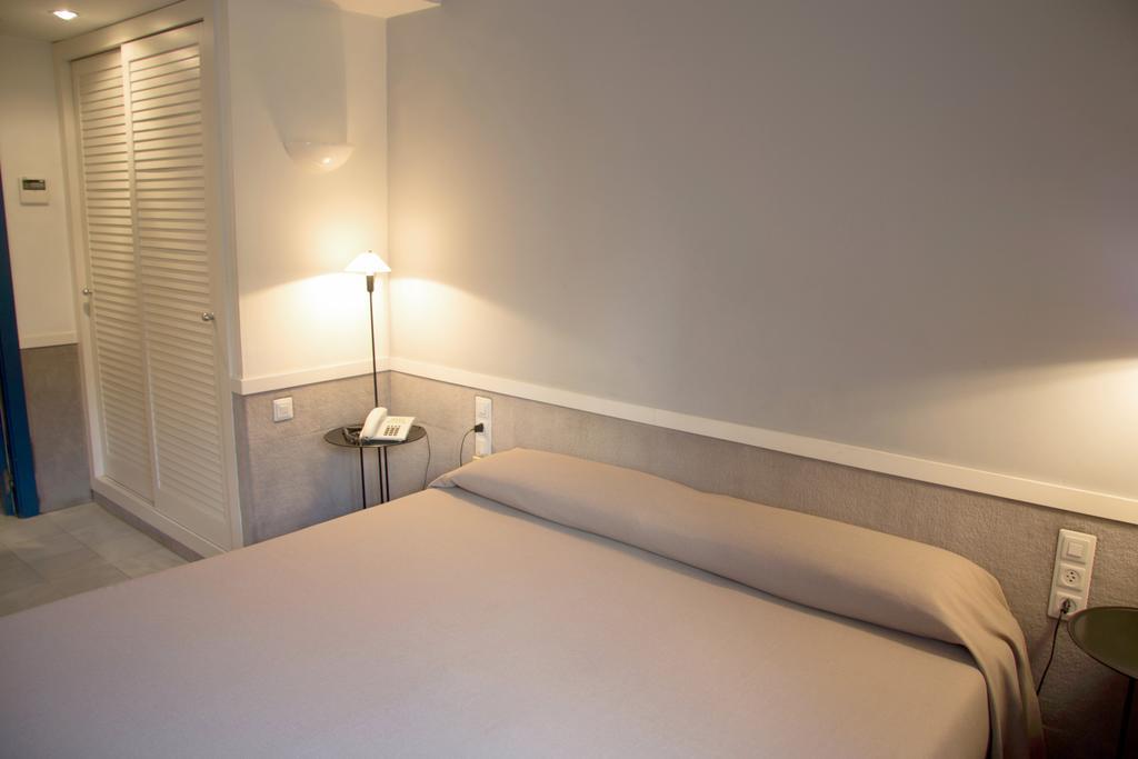 Apartamentos Descartes Barcelona Exteriér fotografie