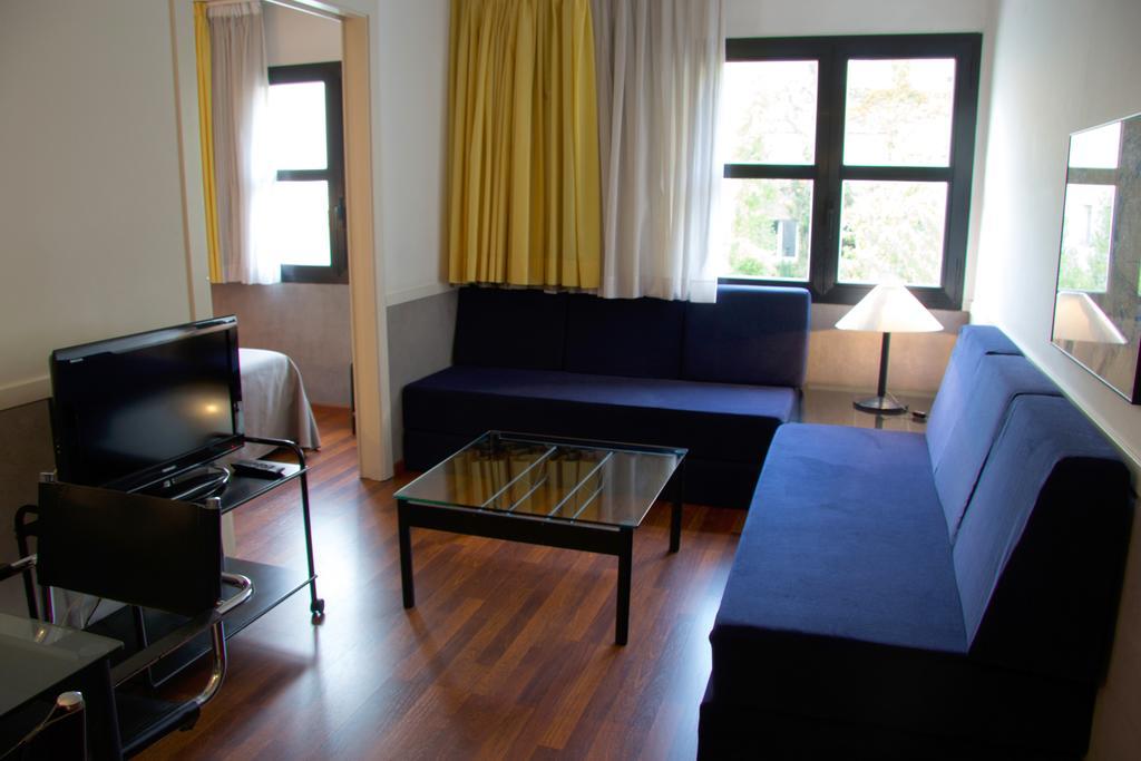 Apartamentos Descartes Barcelona Exteriér fotografie