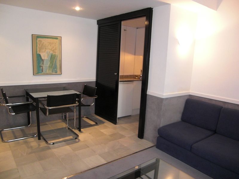 Apartamentos Descartes Barcelona Pokoj fotografie