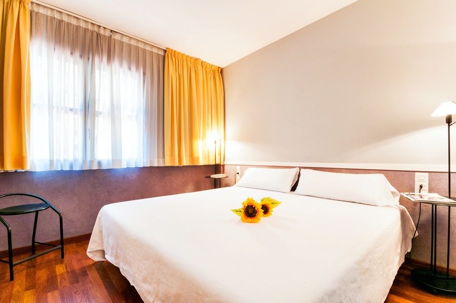 Apartamentos Descartes Barcelona Exteriér fotografie
