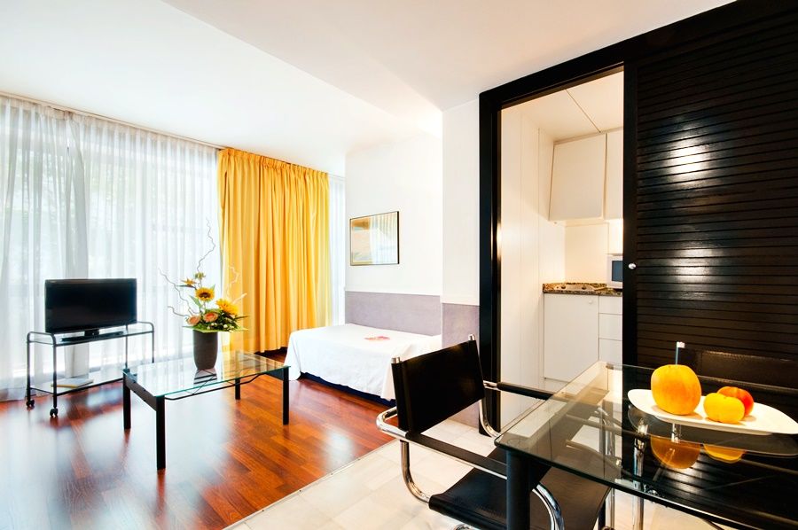 Apartamentos Descartes Barcelona Exteriér fotografie