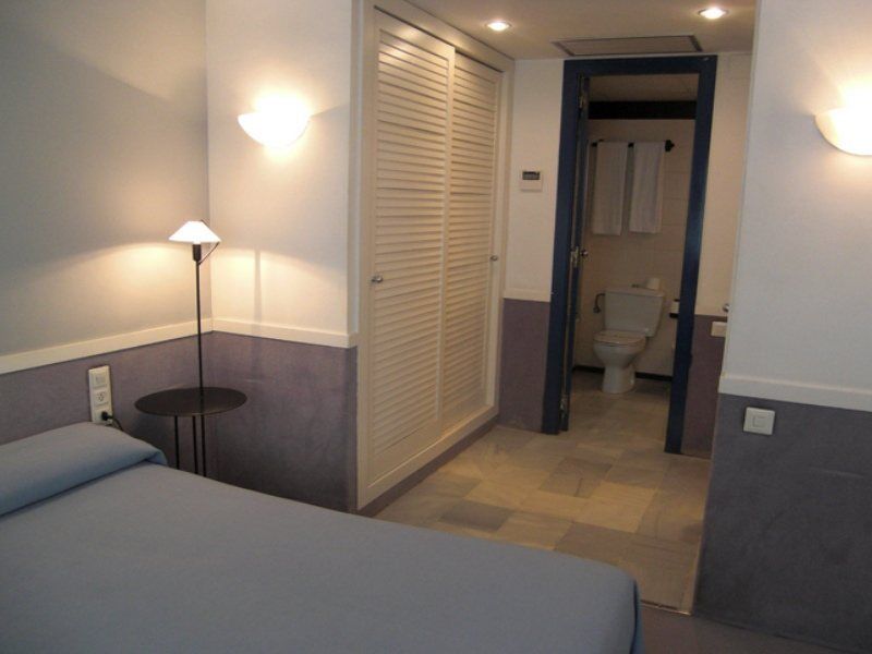 Apartamentos Descartes Barcelona Exteriér fotografie